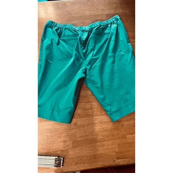 Isaac Mizrahi Live Green Bermuda Shorts WOmens Size 28WP - Picture 8 of 11